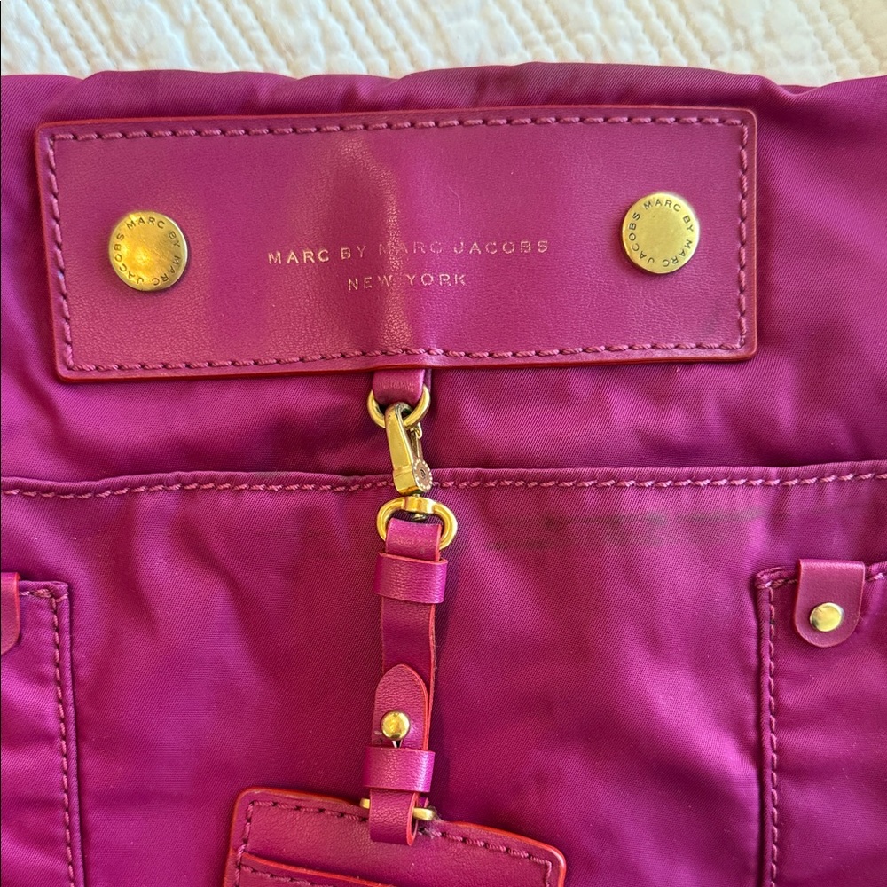 Marc Jacobs Fuchsia Shoulder Bag - Picture 2 of 8